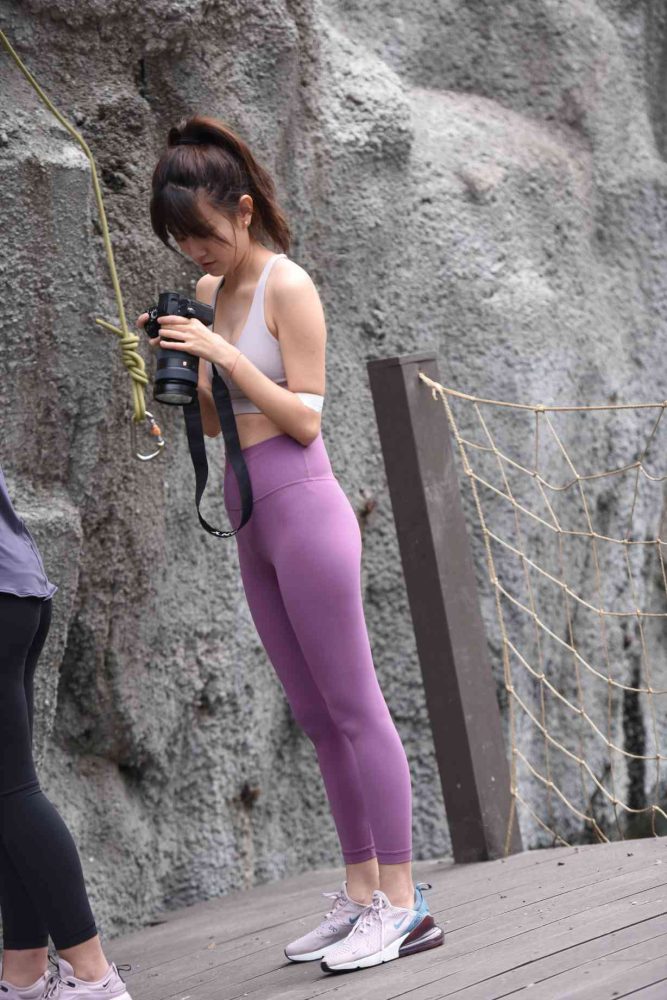 香芋色瑜伽裤高马尾女孩【111P】04039-素云集