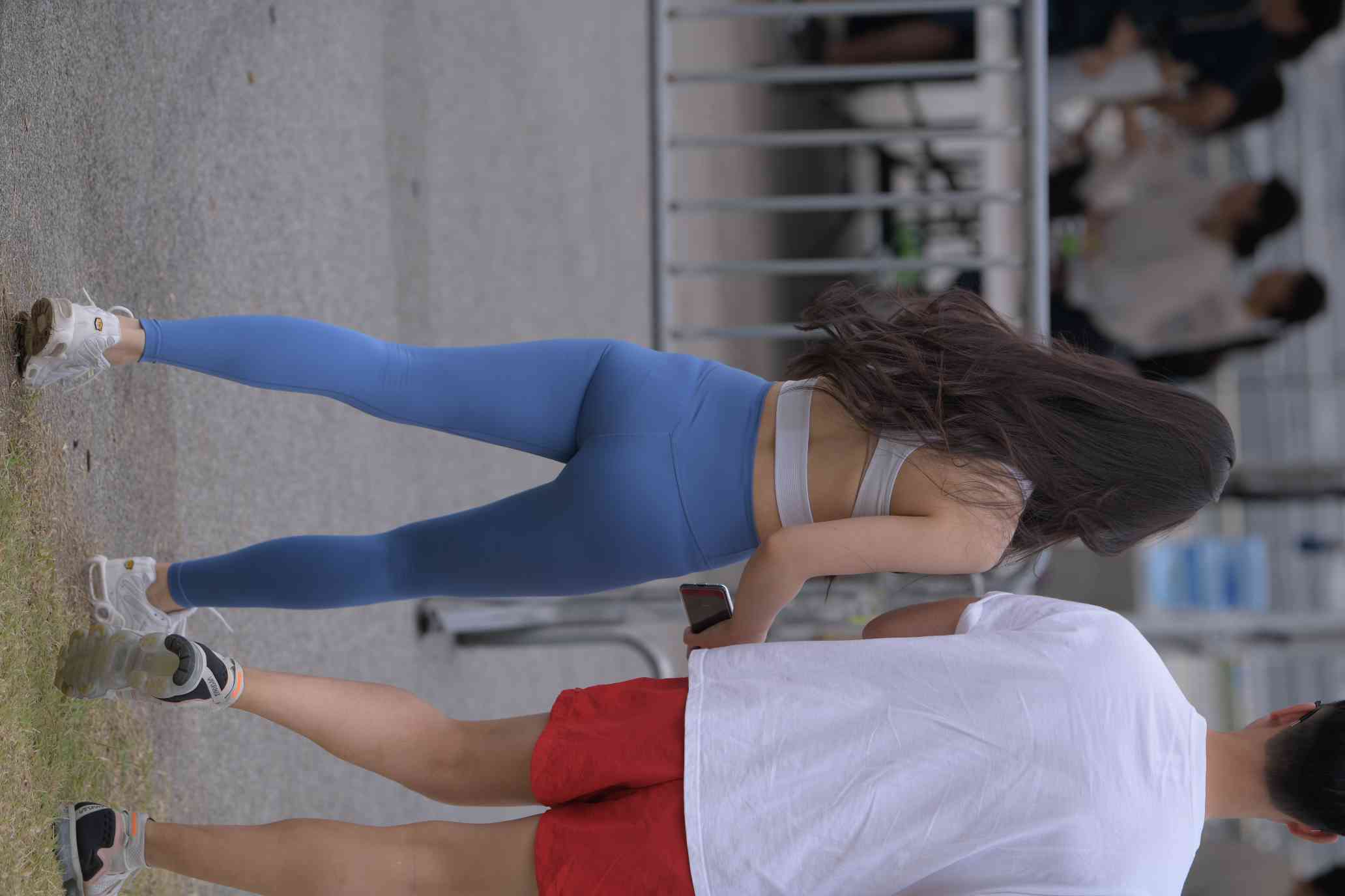 图片[3]-陪男朋友逛街的瑜伽裤女孩【74P】04034-素云集