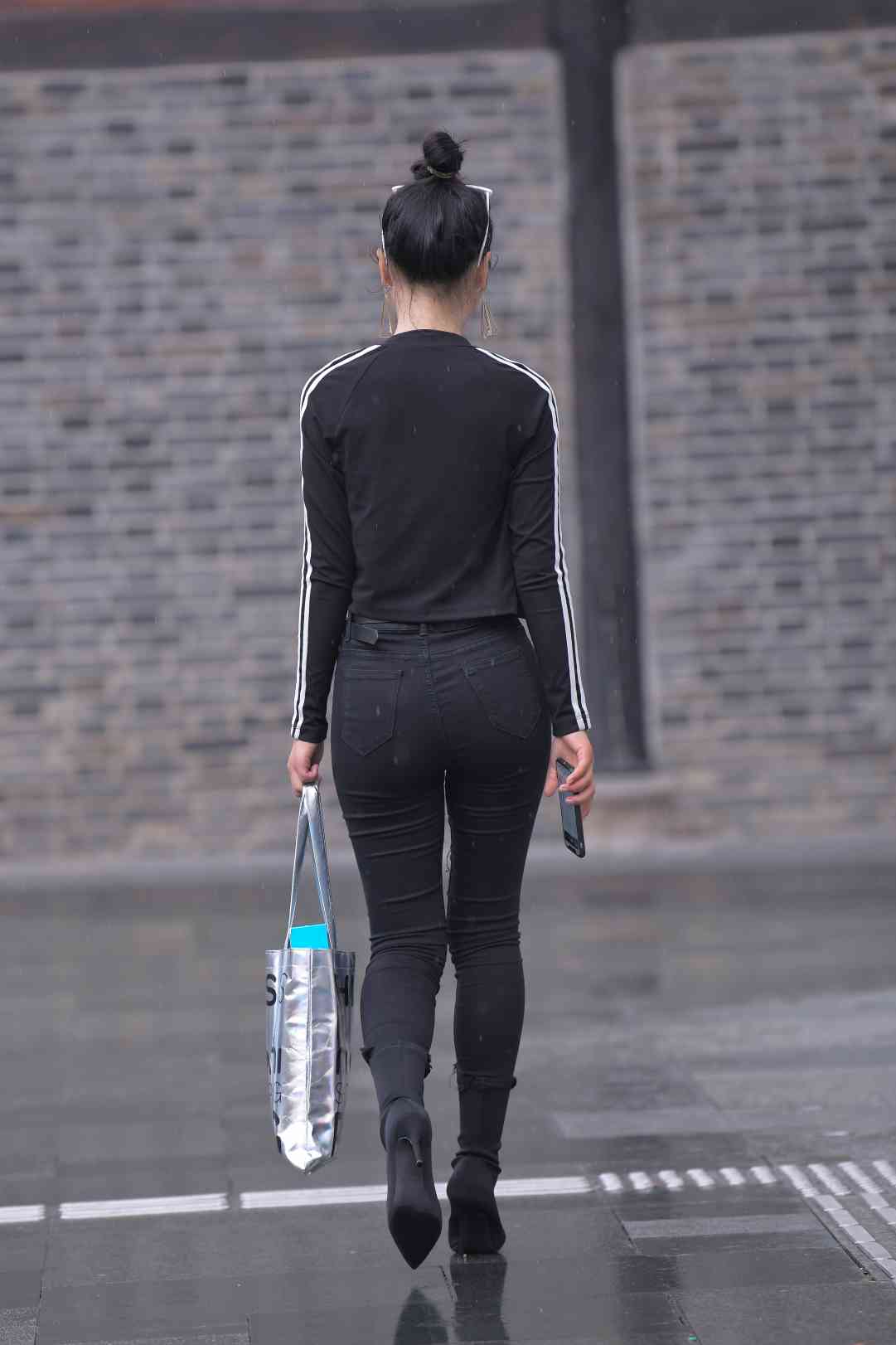 【免费】酷酷的紧身牛仔裤女人【7P】04038-素云集