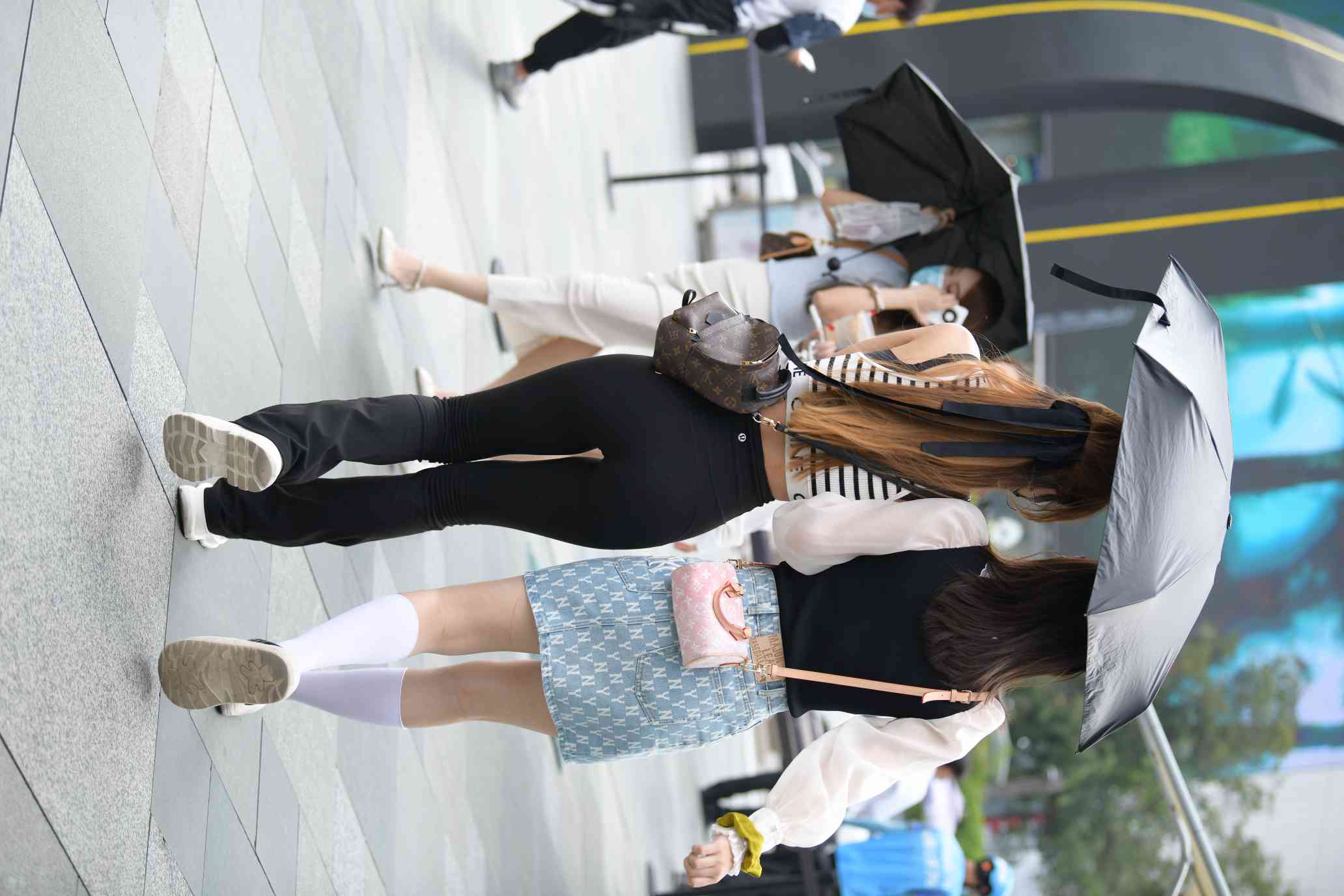 图片[3]-打伞的瑜伽裤姑娘【93P】04032-素云集