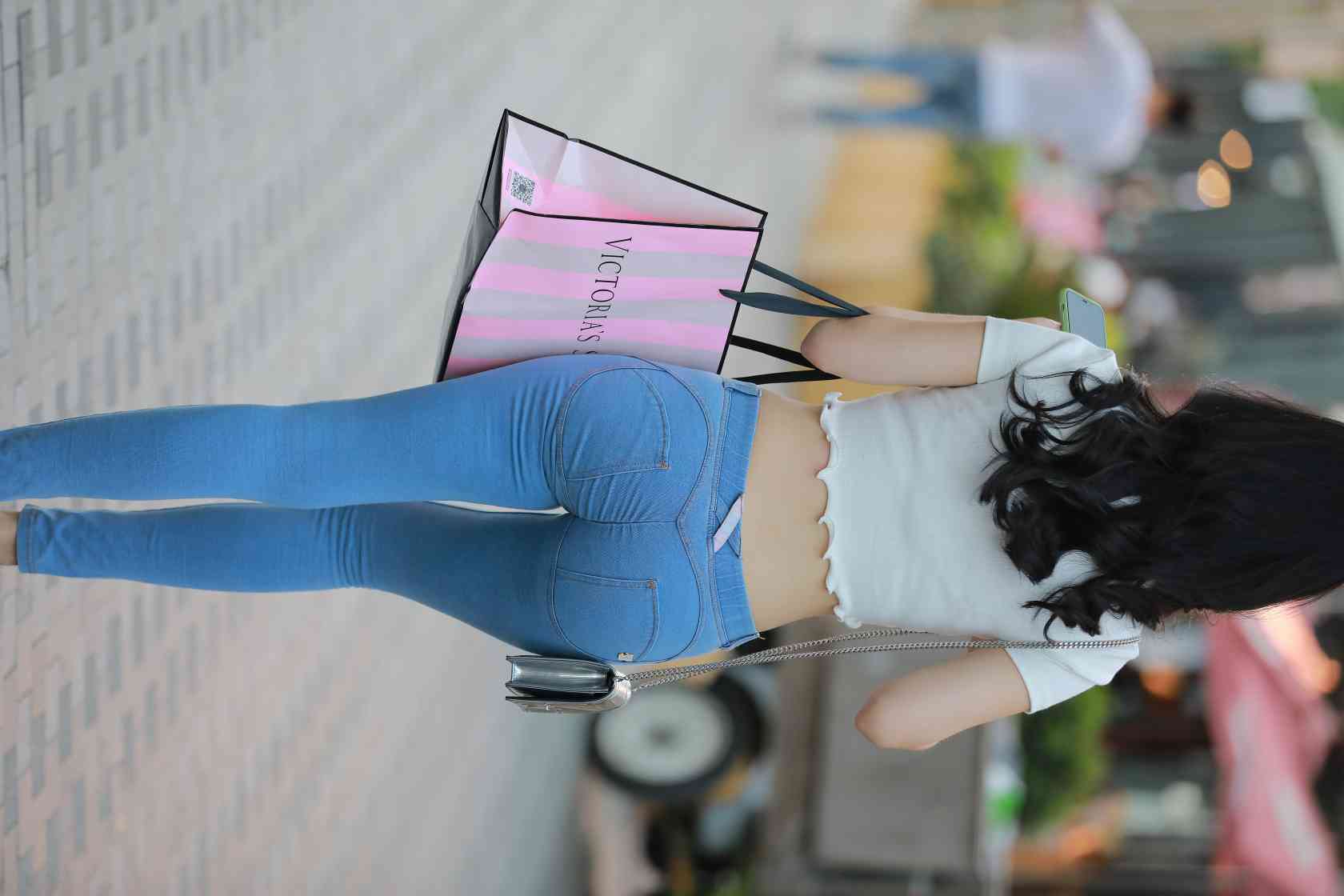 图片[2]-非常漂亮的紧身牛仔裤女孩【115P】04016-素云集