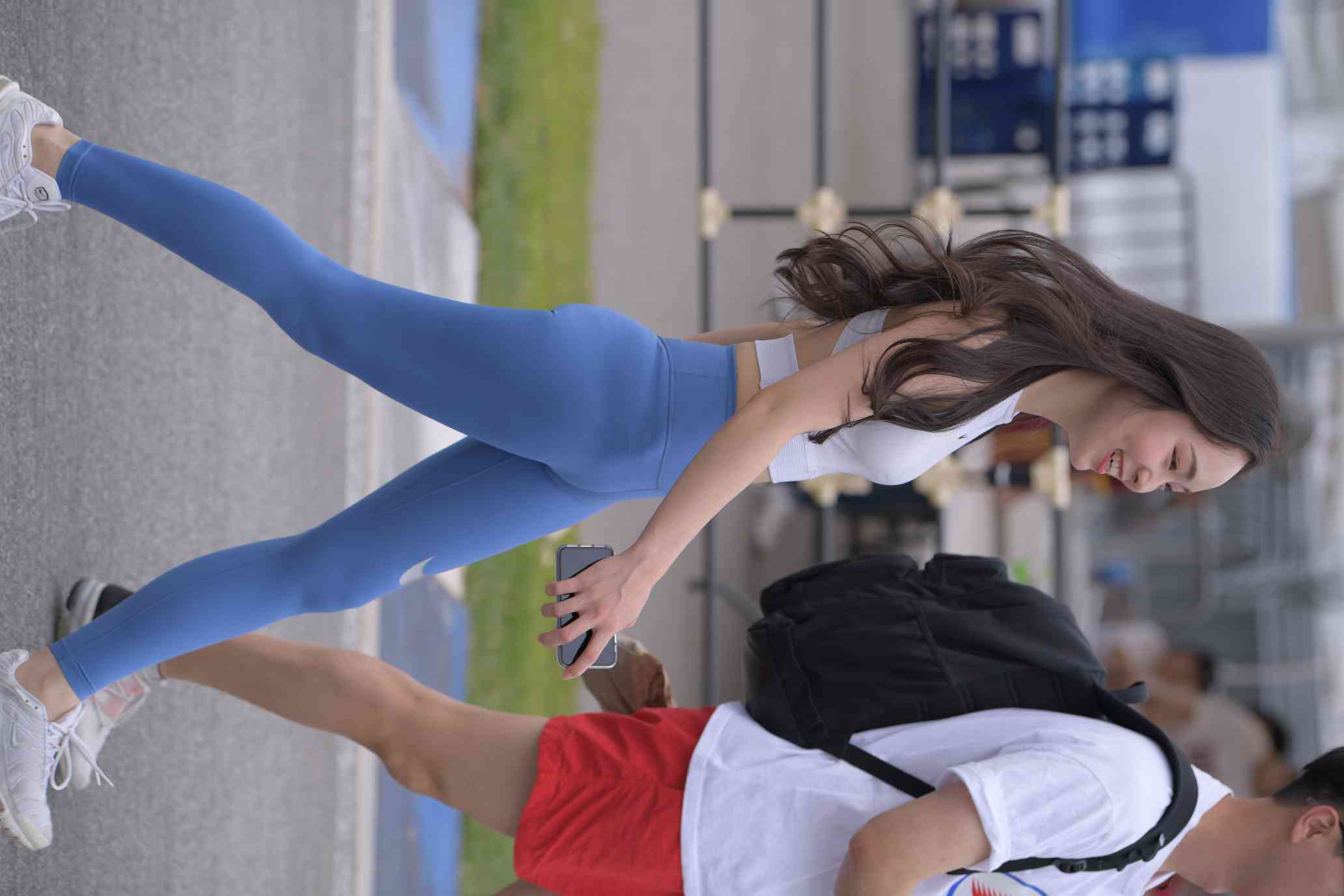 图片[4]-陪男朋友逛街的瑜伽裤女孩【74P】04034-素云集