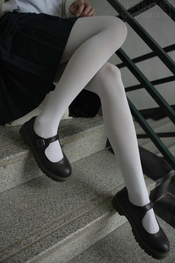 甜美可人的白丝姑娘【127P】J2555-素云集