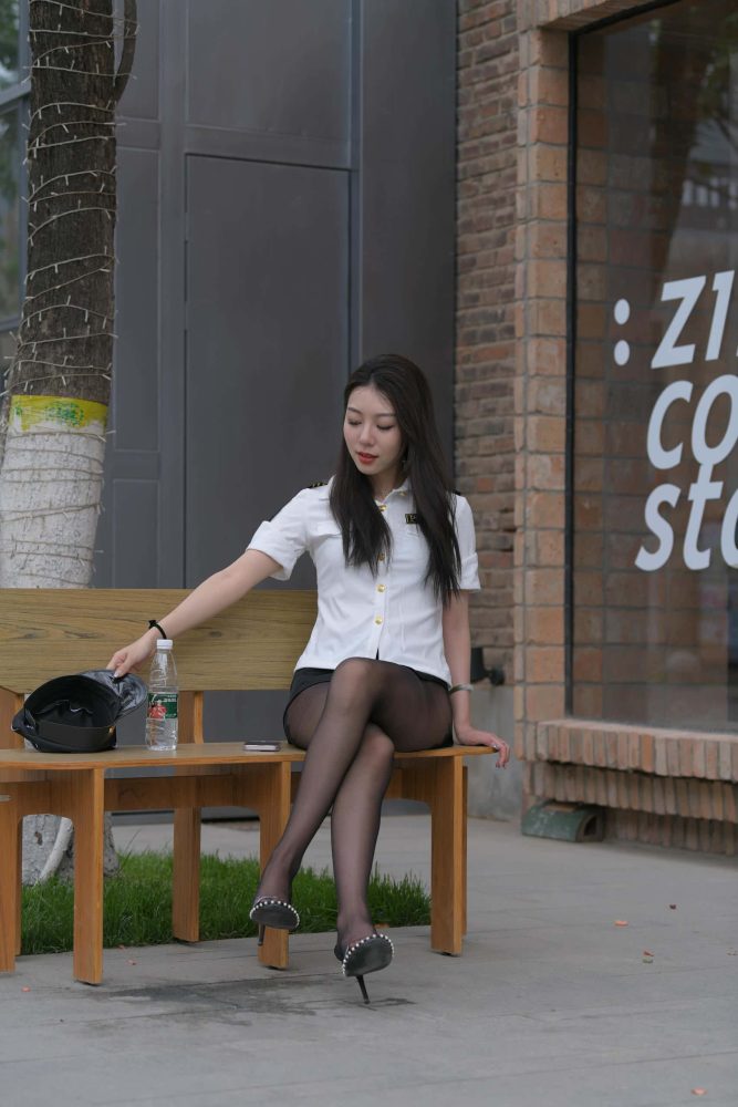 来自青涩女子兵团的小姐姐【729P】J3345-素云集