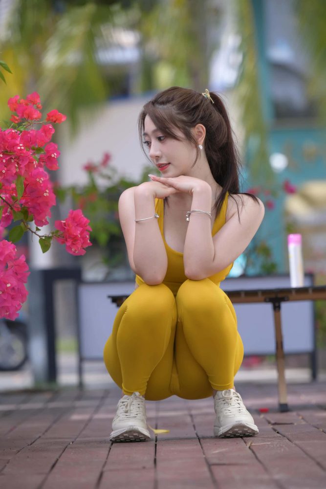 长相甜美的瑜伽裤女孩【695P】DM6305-素云集