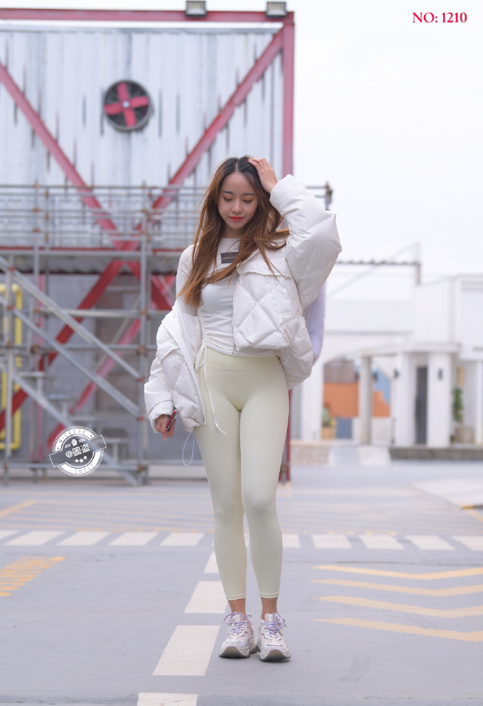 图片[2]-漂亮的白色瑜伽裤女孩 J1441 696P1V-21.4GB-素云集