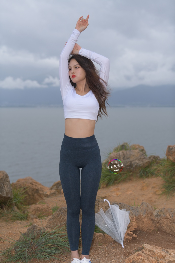 深蓝色瑜伽裤甜美女孩 J1320 514P2V-17.5GB-素云集