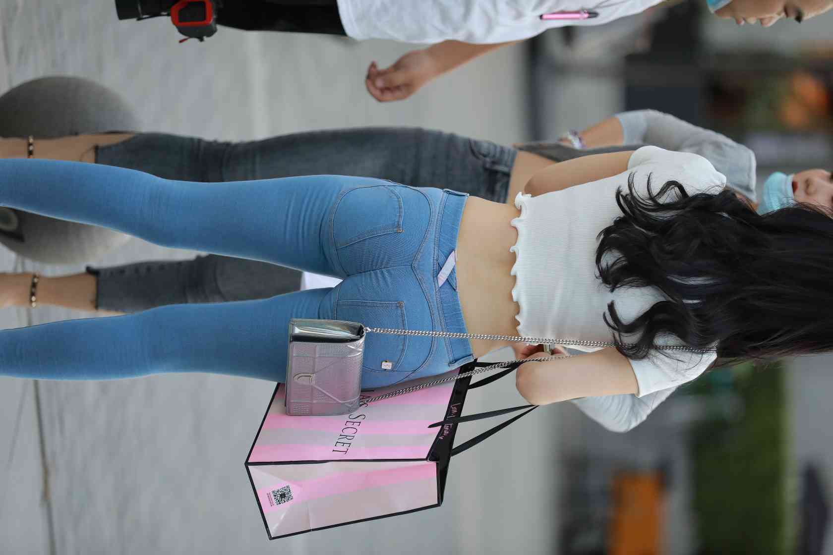 图片[5]-非常漂亮的紧身牛仔裤女孩【115P】04016-素云集