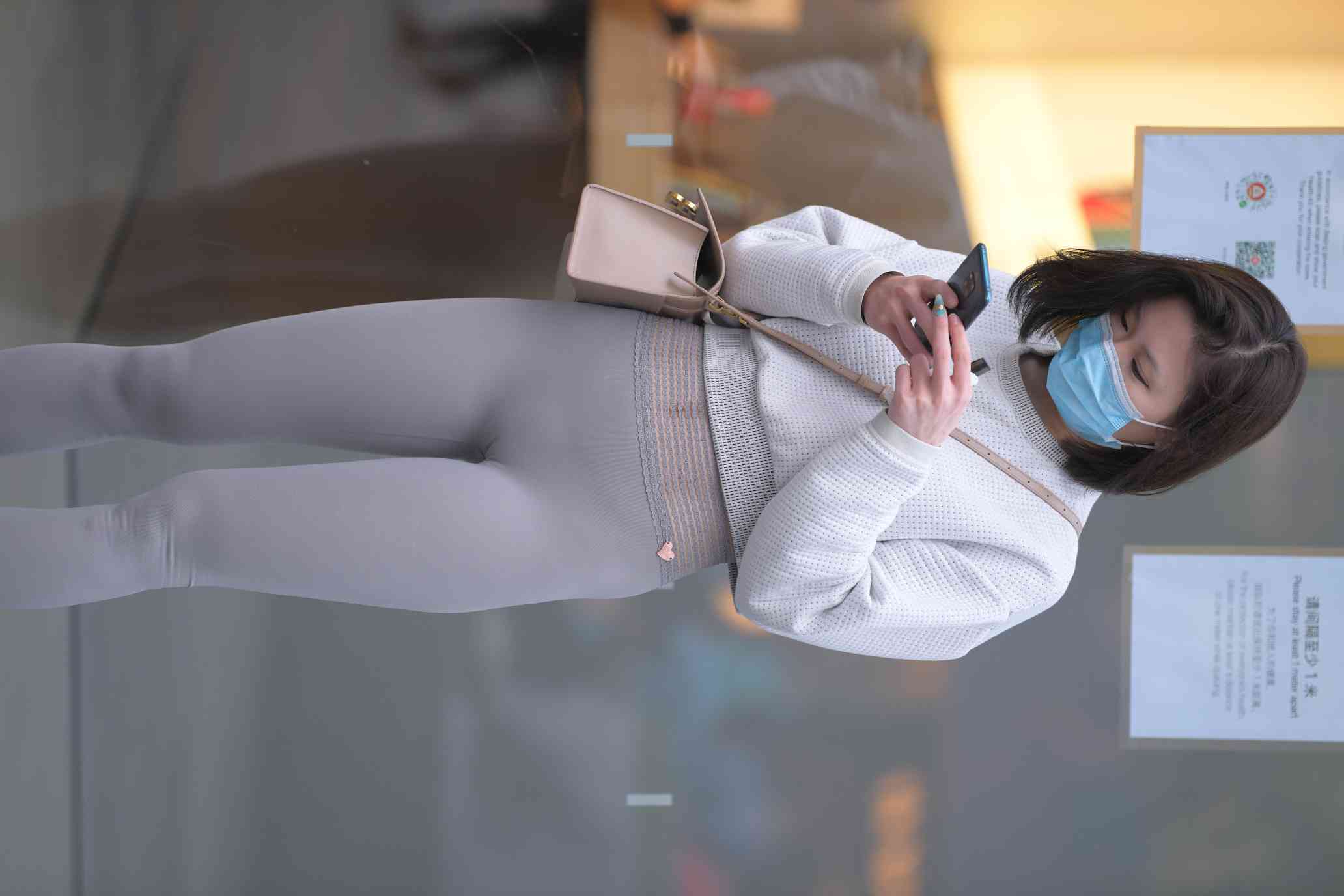 图片[2]-身材很好的短发瑜伽裤姑娘【157P】04015-素云集