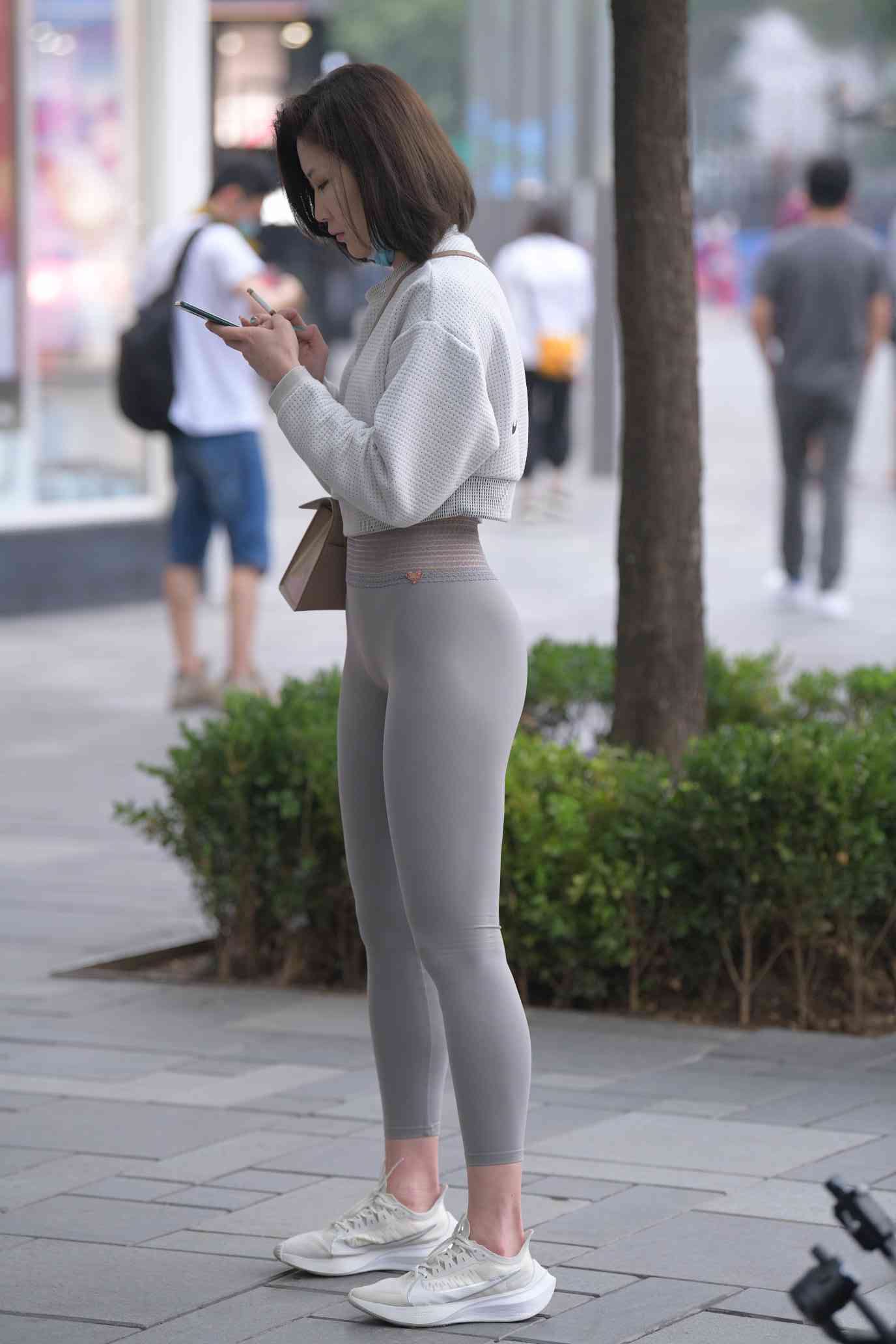 身材很好的短发瑜伽裤姑娘【157P】04015-素云集