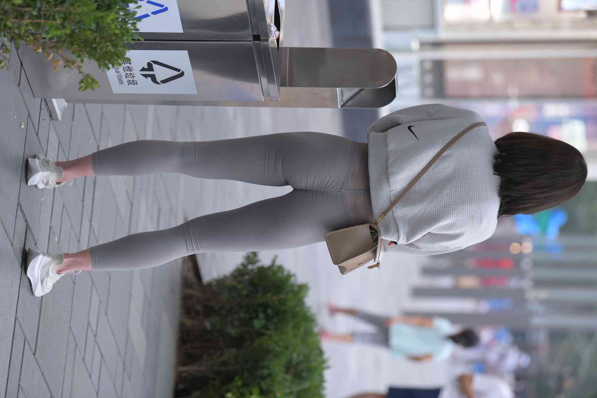 图片[4]-身材很好的短发瑜伽裤姑娘【157P】04015-素云集