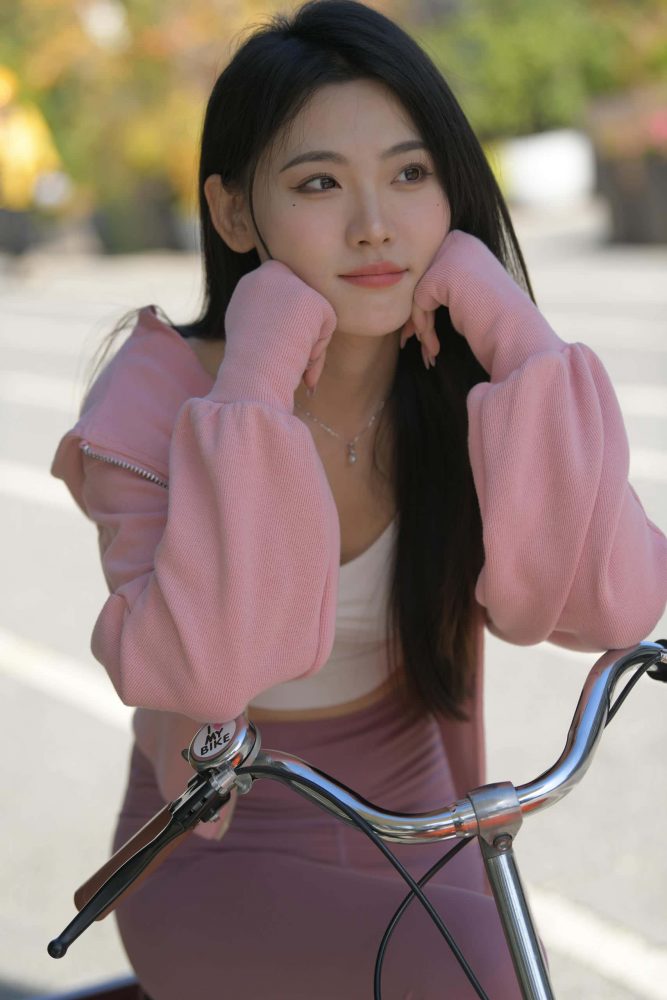 在外面拍照的粉色系女孩【653P】J6238-素云集