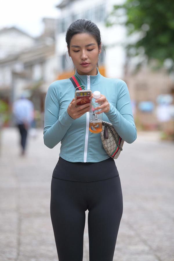 结束完了一天的瑜伽训练【254P】00011-素云集