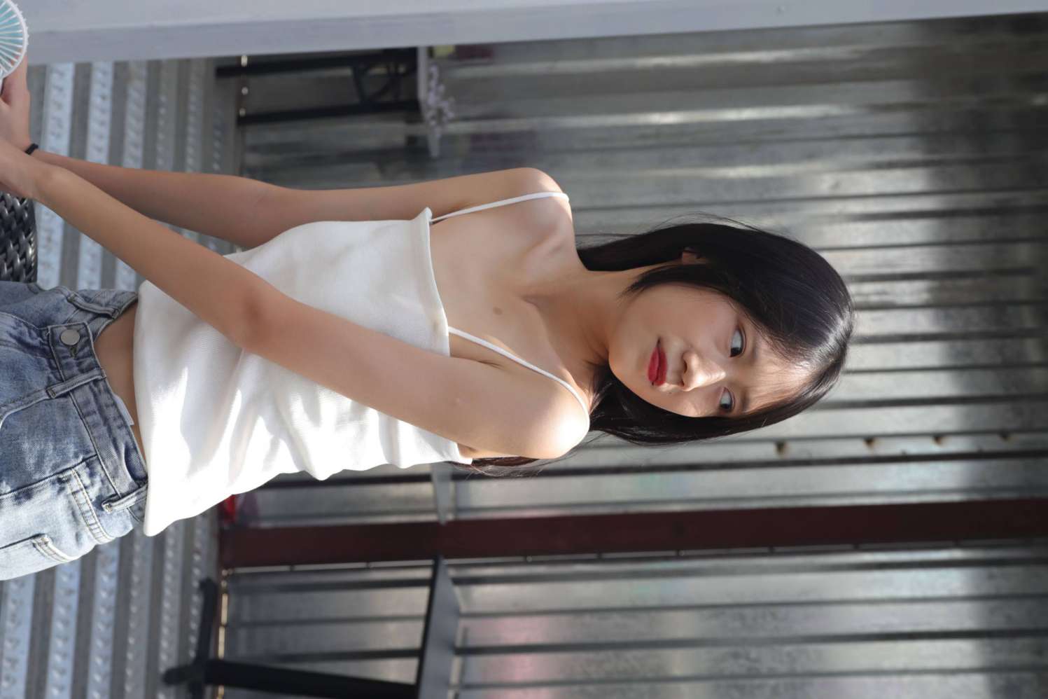 图片[7]-坐在草地上的长发女孩【172P】20012-素云集