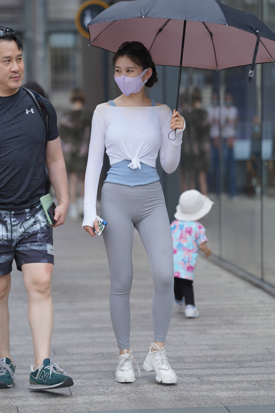 街拍逛街的瑜伽裤小女人  J2874 36P-469MB-素云集