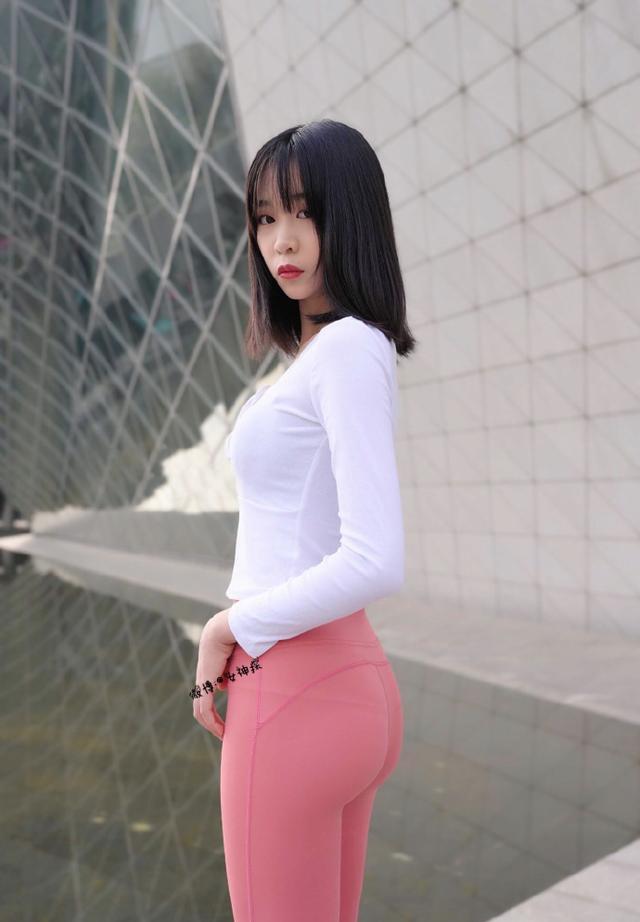 图片[4]-粉色瑜伽裤年轻女孩 J1311 417P17V-14.9GB-素云集