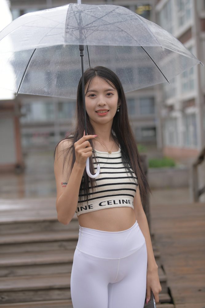 打伞的白色瑜伽裤女孩J2986 622P1V-22.06GB-素云集