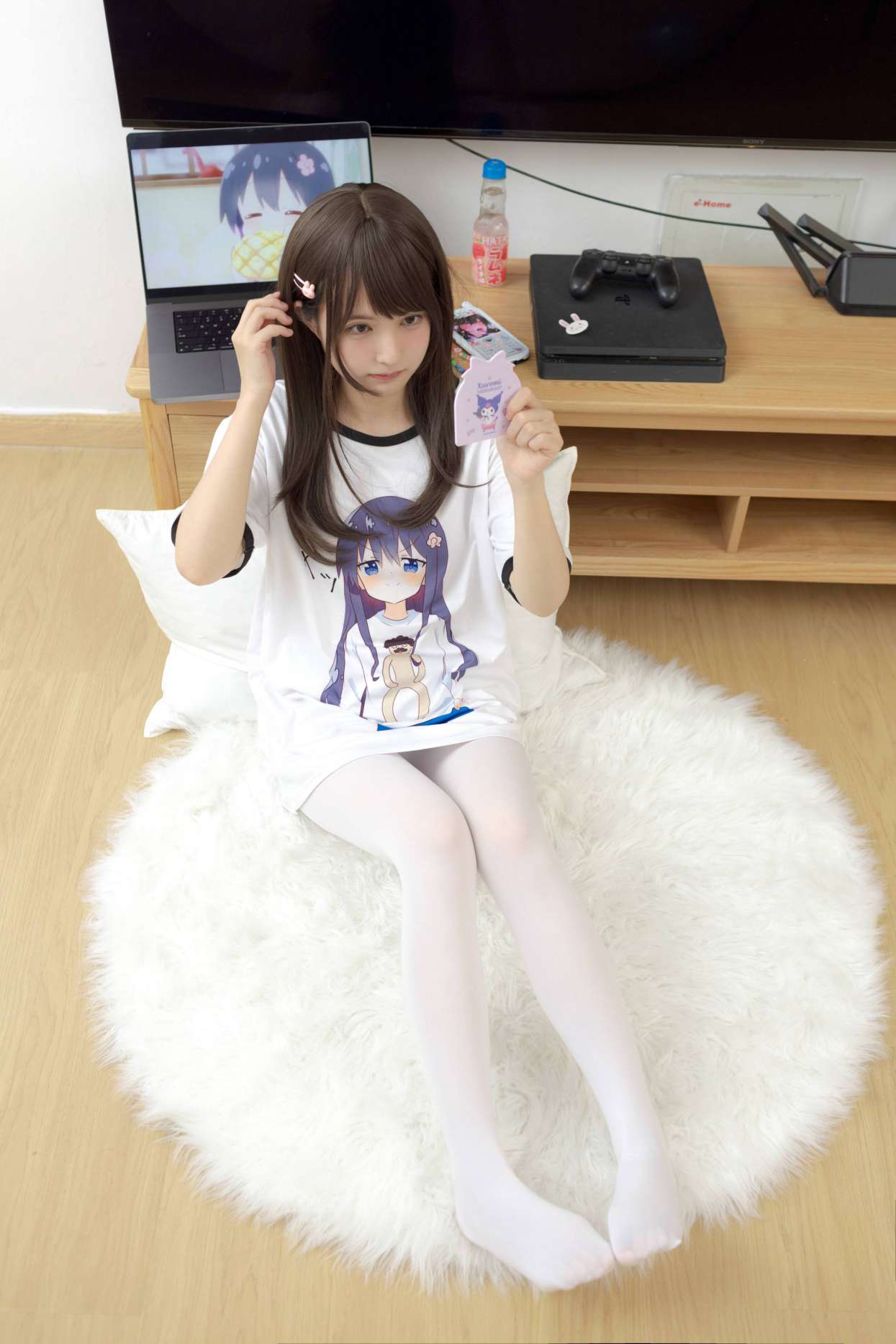 二次元白丝美少女【69P】20027-素云集