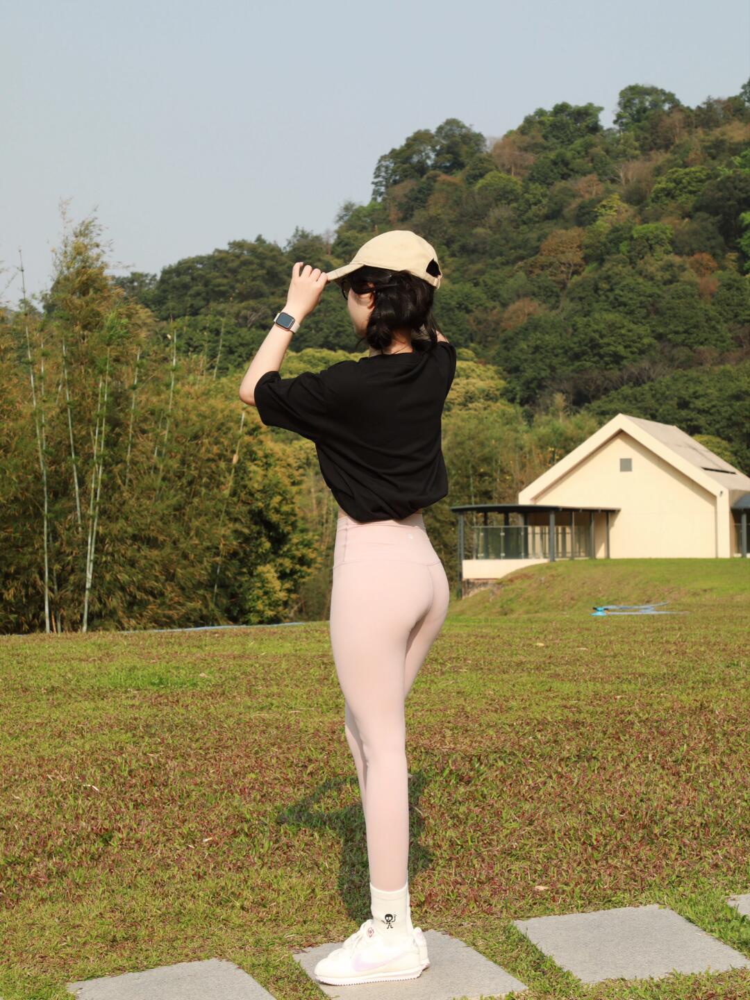 图片[2]-喜欢瑜伽的阳光快乐女孩【135P】04042-素云集