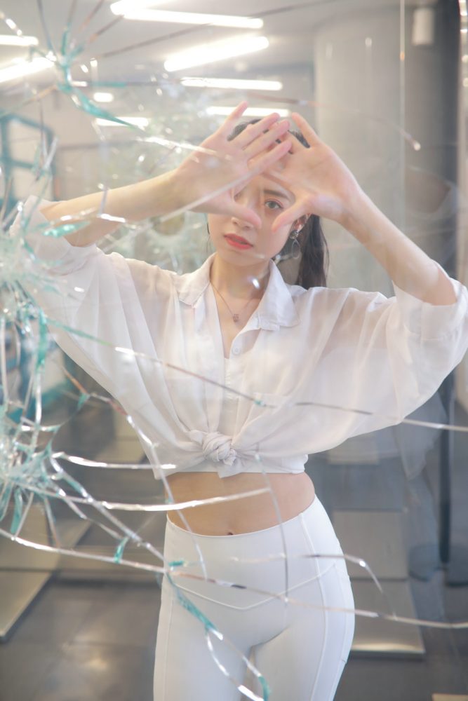 白色瑜伽裤女孩J2145 861P2V-22.3GB-素云集