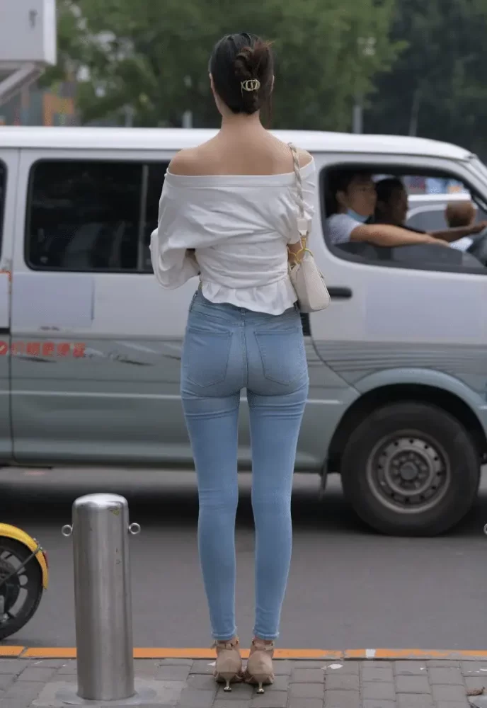 紧身牛仔裤优雅小女人J2238 322P1V-14.1GB-素云集