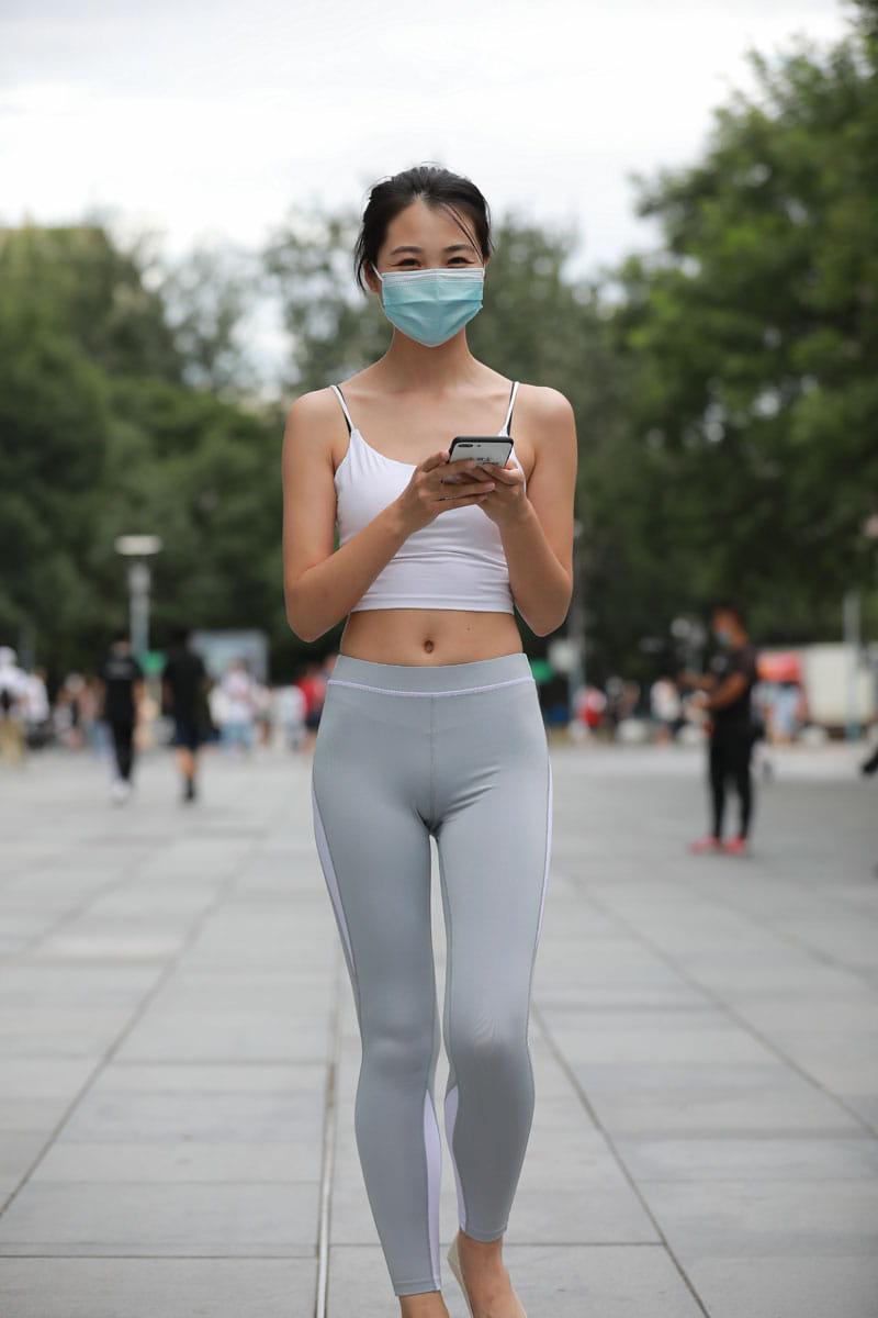 图片[4]-灰色瑜伽裤姑娘笑容超甜 J5074 180P2V-2.15GB-素云集