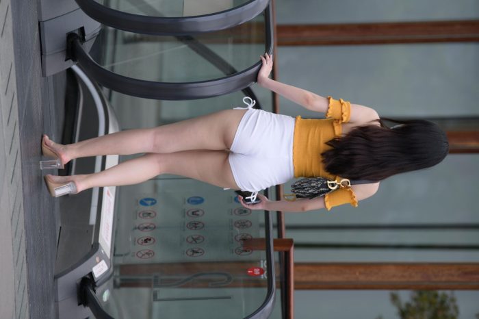 高腰白色短裤的漂亮女孩【767P】00065-素云集