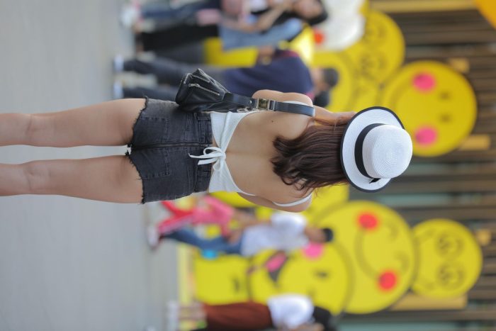 非常时尚阳光的牛仔热裤女孩【808P】00064-素云集