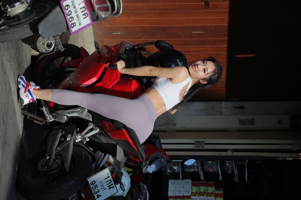 图片[5]-逛街的马尾辫瑜伽老师【556P】00016-素云集