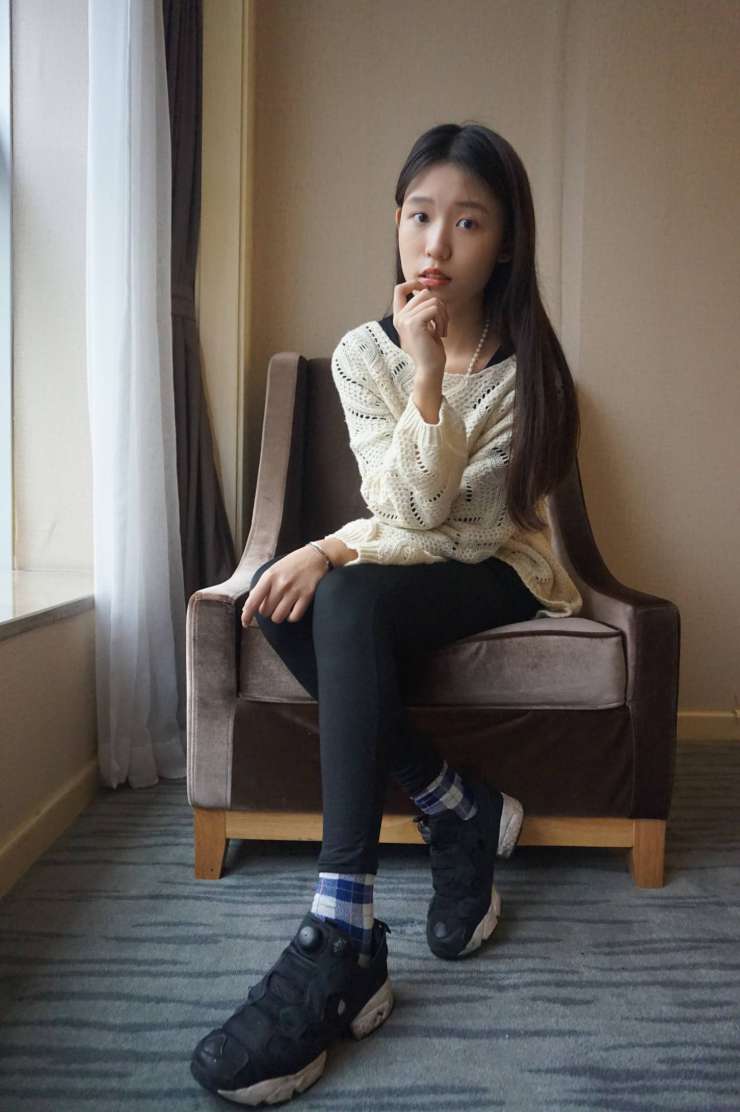 图片[2]-眼神很清澈的赤脚女孩【59P】20020-素云集