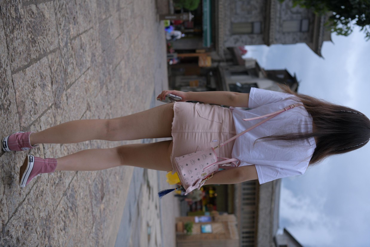 图片[8]-非常清纯甜美的短裙姑娘在逛街【458P】00052-素云集