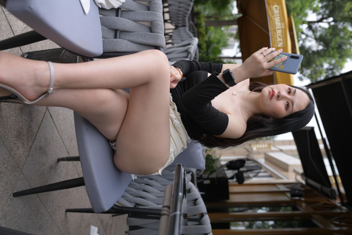 白色短裤的女生笑的很开心【177P】00035-素云集