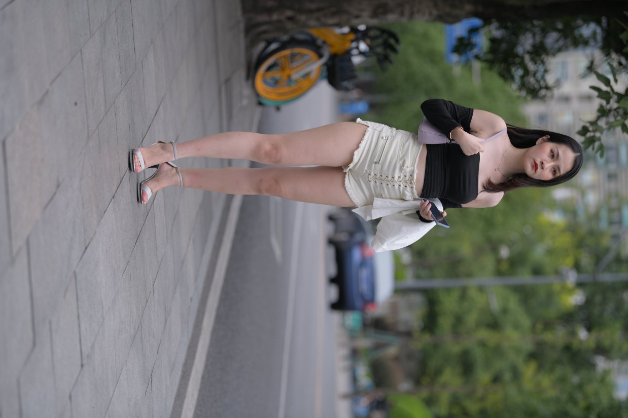 长发飘飘的白色热裤美丽女孩【49P】00029-素云集