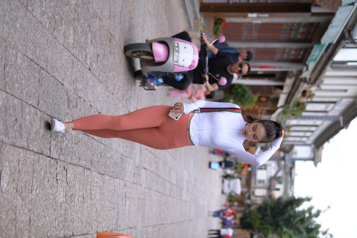 橙色瑜伽裤的高马尾姑娘【615P】00051-素云集