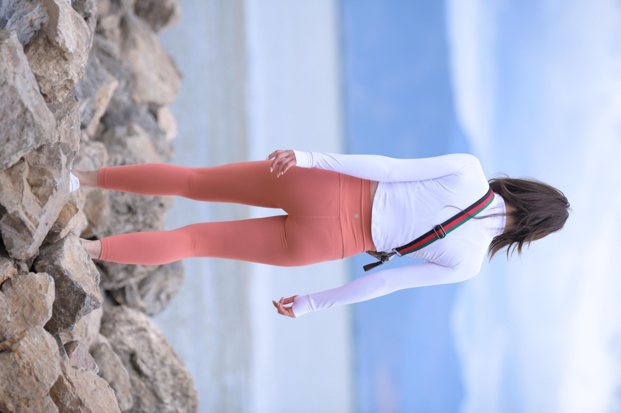 图片[6]-橙色瑜伽裤的高马尾姑娘【615P】00051-素云集