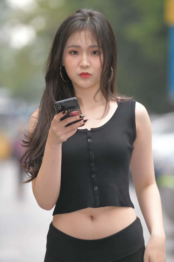 喝奶茶的黑色瑜伽裤长发姑娘【376P】00055-素云集