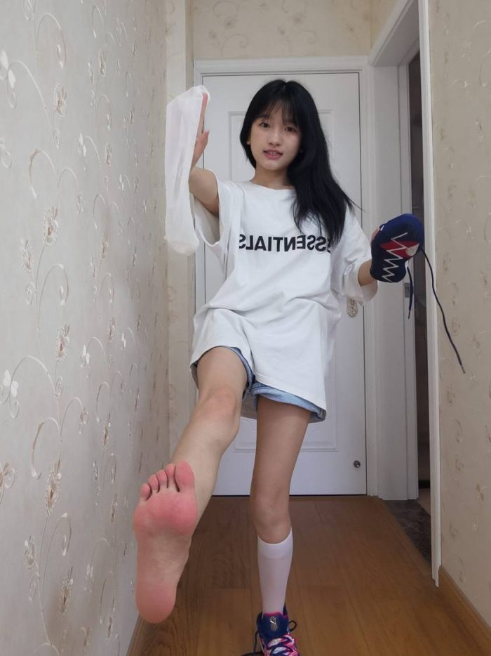 调皮的白袜女孩【149P】20017-素云集