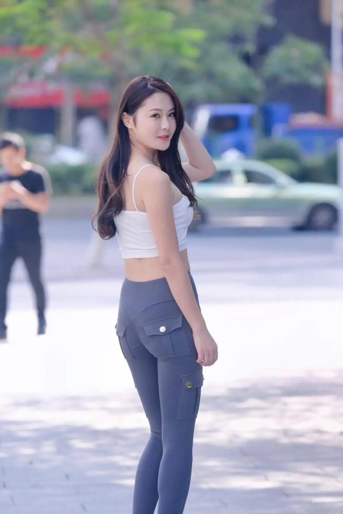 紧身牛仔裤小女人 J1746 562P-12.8GB-素云集