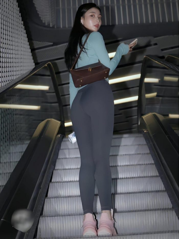 晚上逛商场的瑜伽裤漂亮女孩J2244 225P2V-15.1GB-素云集