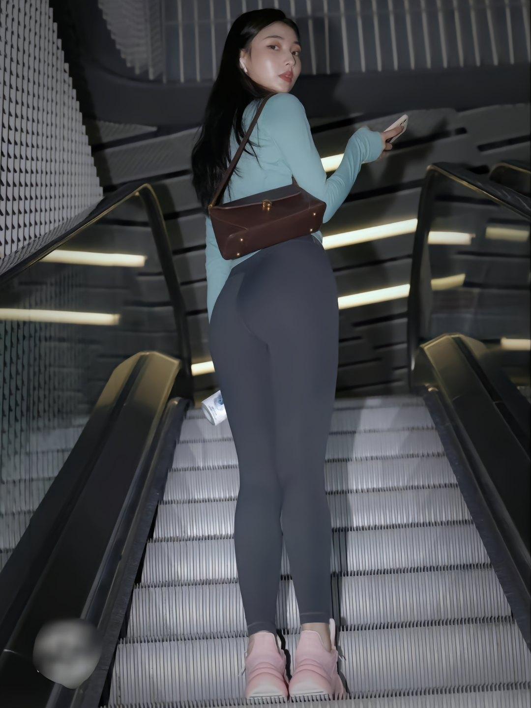 晚上逛商场的瑜伽裤漂亮女孩J2244 225P2V-15.1GB-素云集