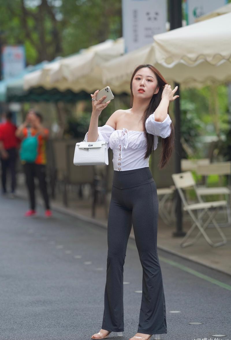 图片[2]-身材非常哇塞的瑜伽裤女孩  J1333 521P6V-21.6GB-素云集