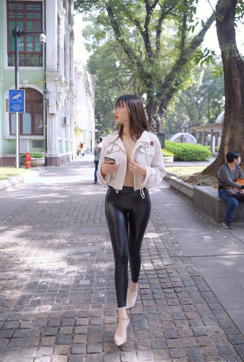 图片[3]-戴眼镜的皮裤女孩 J1473 1046P2V-35.5GB-素云集