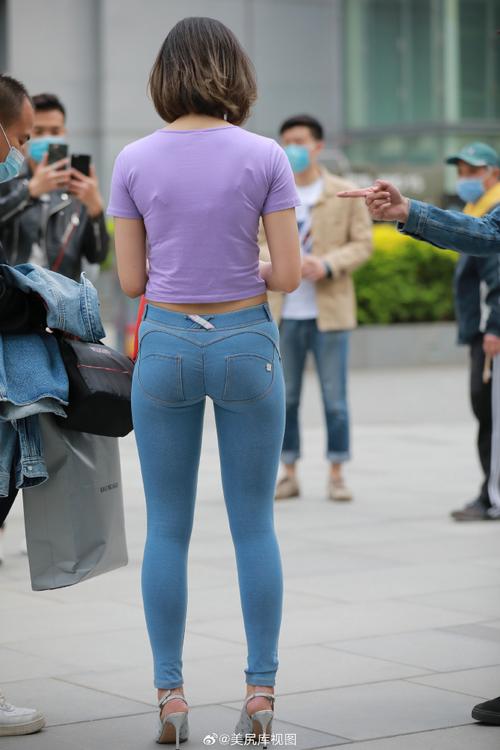 图片[4]-爱笑的短发紧身牛仔裤姑娘J1911 114P12V-7.29GB-素云集