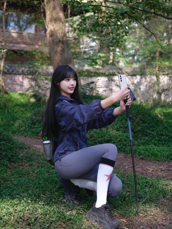 爱爬山的瑜伽裤MM，太甜美了！~-素云集