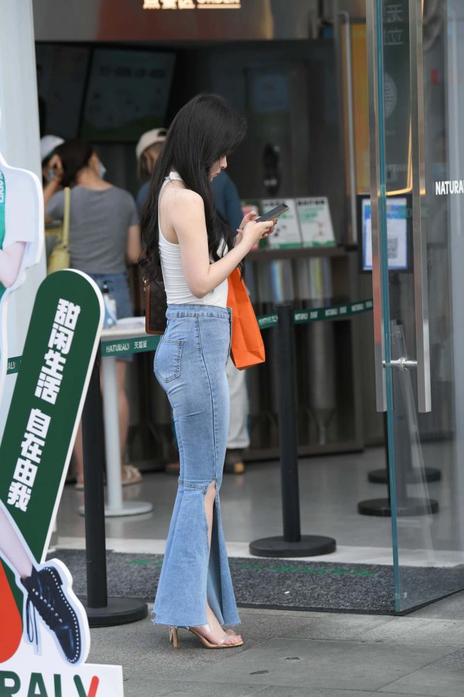 身材绝佳的时尚姐妹花【160P】J4470-素云集