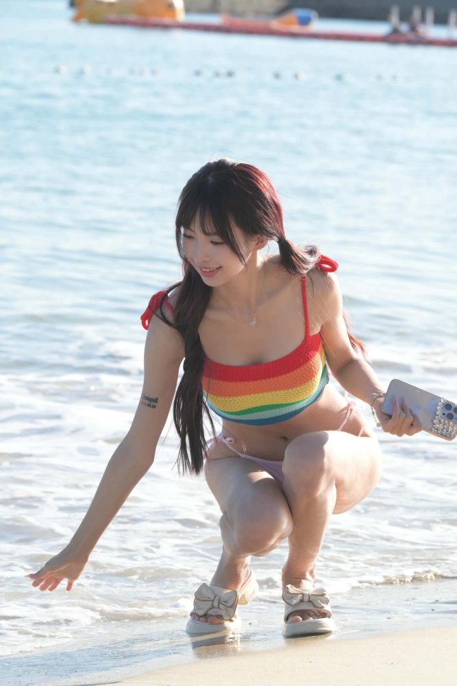 草莓味的姑娘【1876P】J8270-素云集