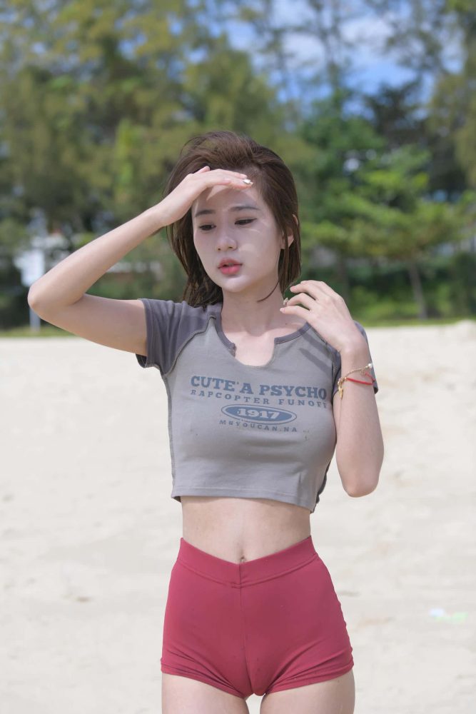 海边尽情玩耍的短发姑娘【784P】P207-素云集