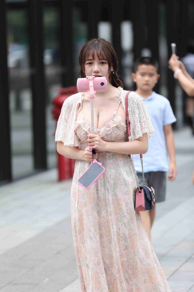 精选街拍作品 NO.3710 花色长裙美胸[22P／35MB]-素云集