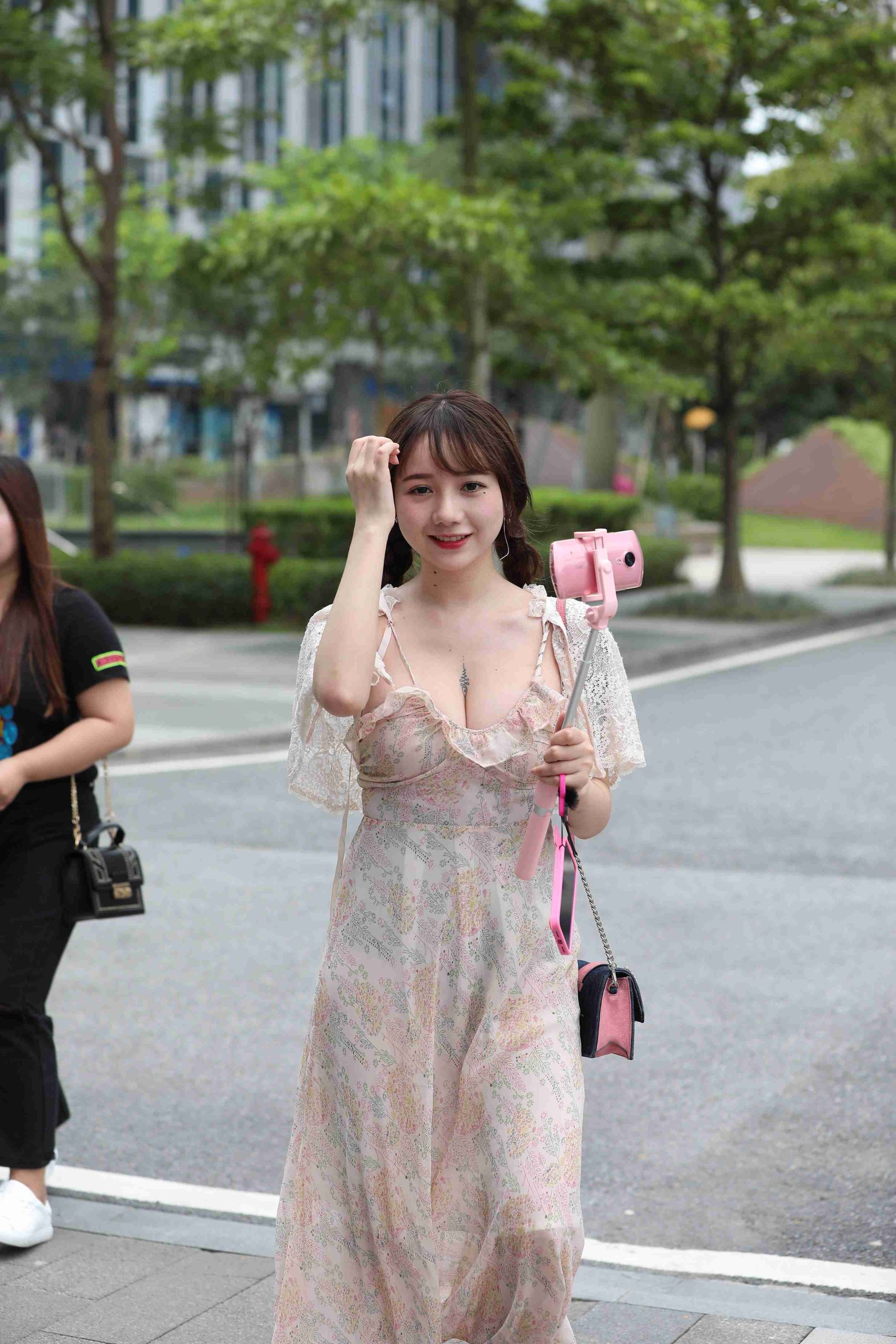 图片[3]-精选街拍作品 NO.3710 花色长裙美胸[22P／35MB]-素云集